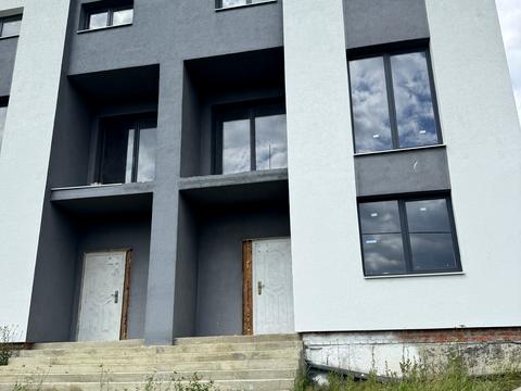 будинок за адресою Олександра Довженка вул.