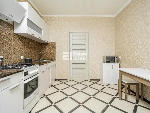 квартира по адресу Героев Небесной Сотни майдан пл. (Руднева), 14/1