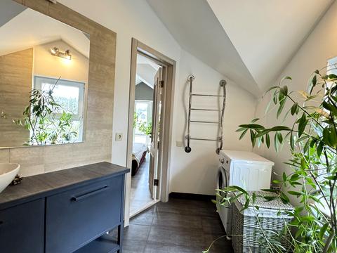 будинок за адресою Весняна, 12