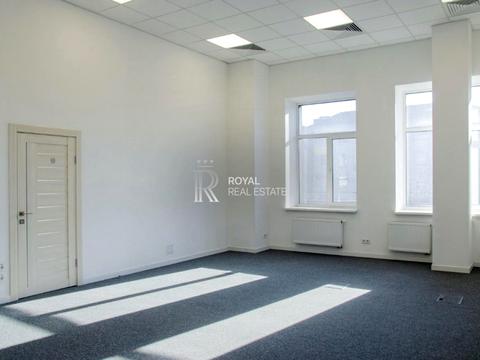 комерційна за адресою Олени Теліги вул., 6