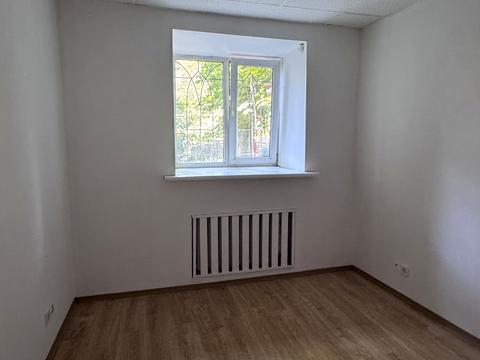 комерційна за адресою Дарвіна вул., 8