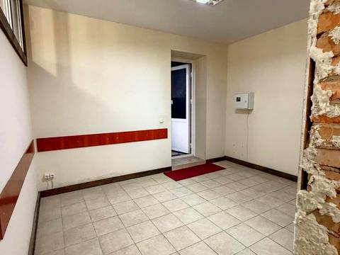 комерційна за адресою Ярослава Мудрого вул., 1