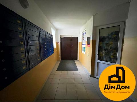 квартира по адресу Миколи Хвильового ул., 1
