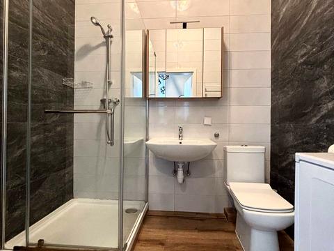 квартира за адресою Під Дубом вул. (Космонавтів), 26-Б