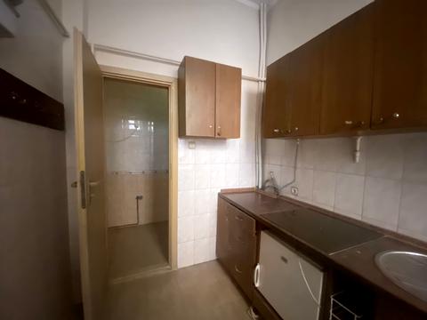 коммерческая по адресу Театральная пл., 3