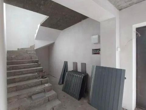 будинок за адресою Центральна