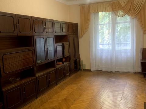 квартира по адресу Александра Олеся ул., 1