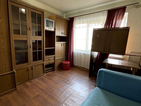 кімната за адресою Дарницький бульв., 21