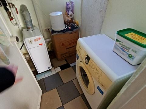 будинок за адресою Лугова