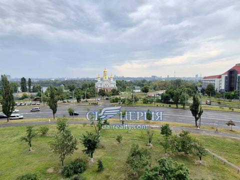 квартира за адресою Героїв полку "Азов" вул. (Маршала Малиновського), 11