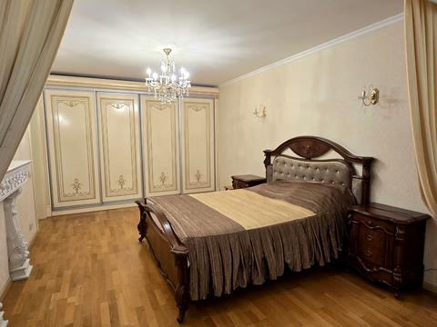 квартира за адресою Михайла Гришка вул., 8