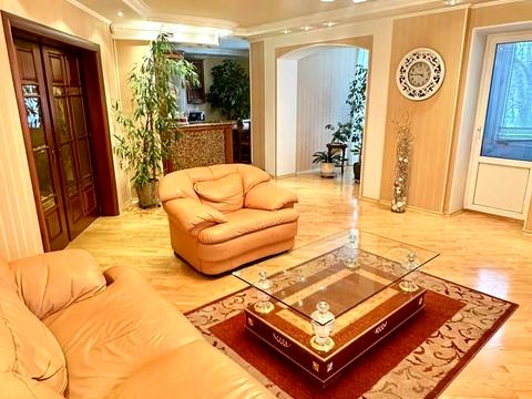 квартира по адресу Михаила Котельникова ул., 33