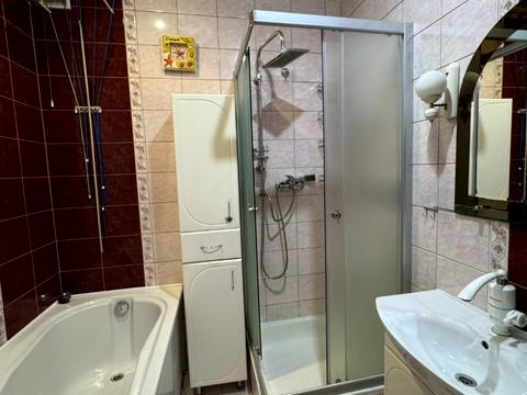квартира по адресу Л.Гузара, 15 а