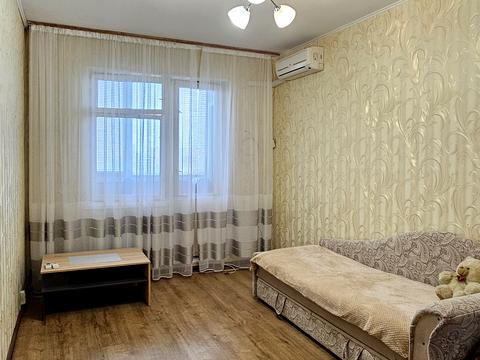 квартира за адресою Червоної Калини просп. (Володимира Маяковського), 32-Г