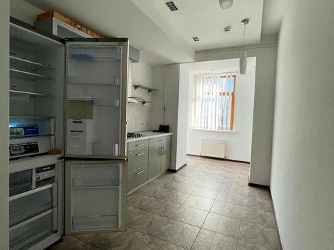 квартира за адресою Святослава Караванського вул. (Жуковського), 10
