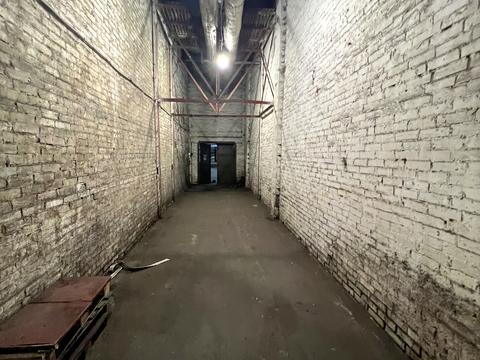 коммерческая по адресу Володимира Сікевича ул., 1