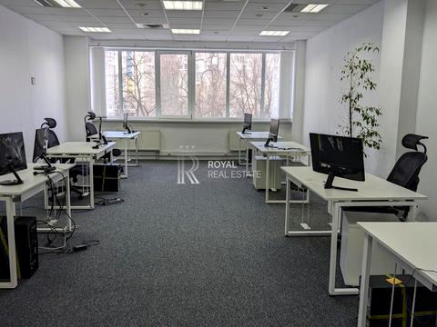 комерційна за адресою Польова вул., 24