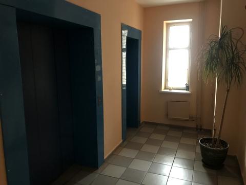 квартира за адресою Анни Ахматової вул., 35-А