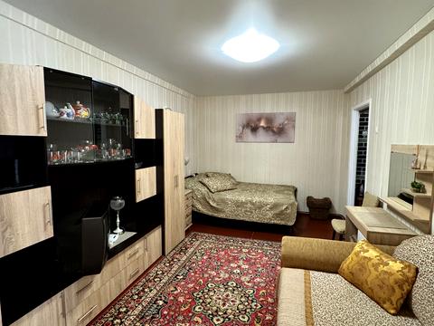 квартира за адресою Академіка Булаховського вул., 36