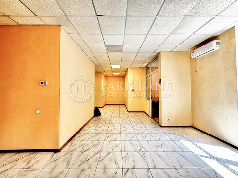 коммерческая по адресу Анны Ахматовой ул., 22