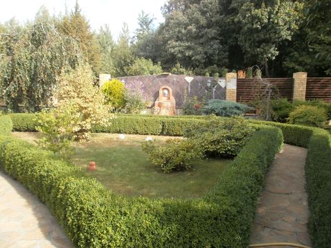 будинок за адресою Метрологічна вул., 10