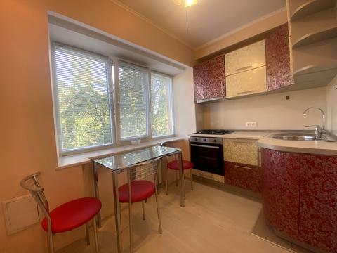 квартира за адресою Академіка Доброхотова вул., 12