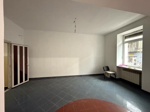 комерційна за адресою Юрія Федьковича вул., 22