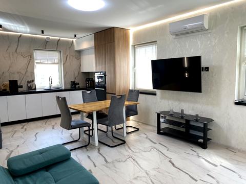 будинок за адресою Русанівські сади вул., 7