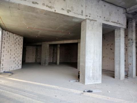 комерційна за адресою Набережна Перемоги вул., 7