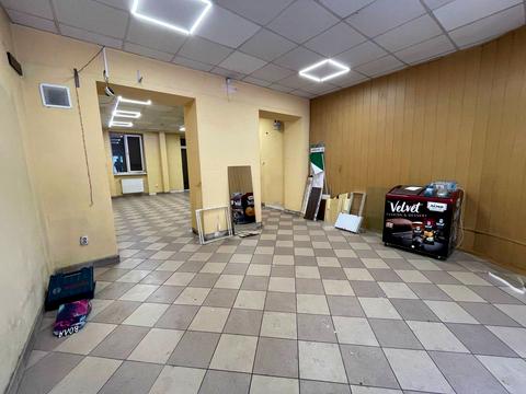 комерційна за адресою Академіка Андрія Сахарова вул., 46