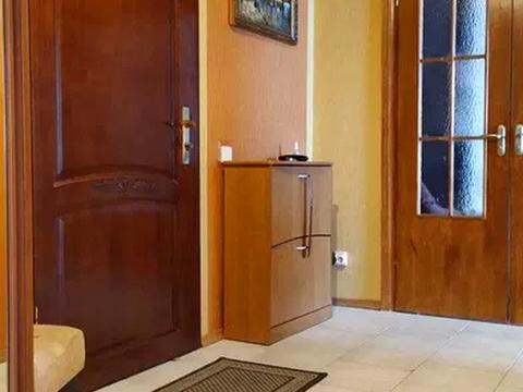 квартира за адресою Саперно-Слобідська вул., 8