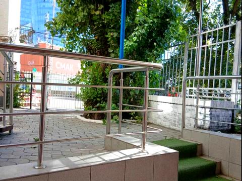 комерційна за адресою Шота Руставелі вул., 15-Б