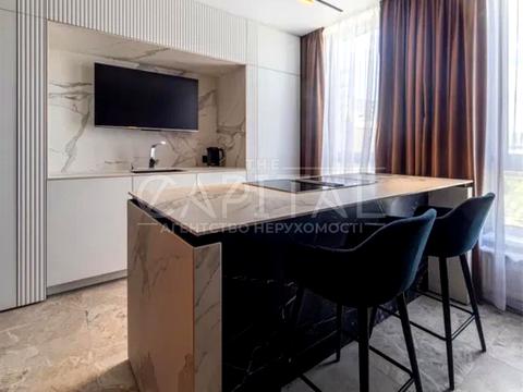 квартира за адресою Салютна вул., 1-Б