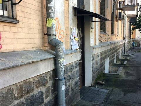 комерційна за адресою Київ, Почайнинська вул., 23