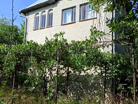 будинок за адресою Вишнева