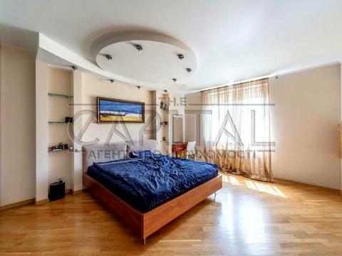 квартира за адресою Раїси Окіпної вул., 8