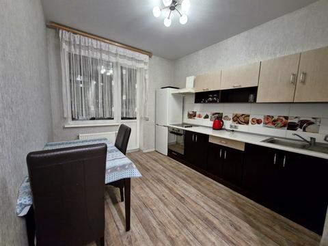 квартира по адресу Драгоманова ул., 6/1