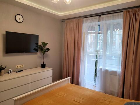 квартира за адресою Зоопаркова вул., 10