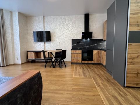 квартира за адресою Андрія Верхогляда вул. (Михайла Драгомирова), 14-А