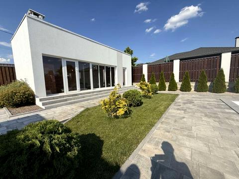 будинок за адресою с. Новоолександрівка, Новая, 42а