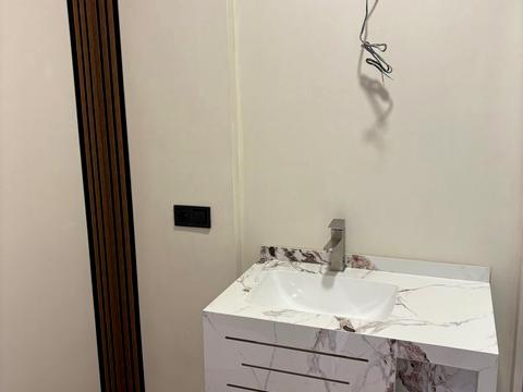 будинок за адресою Кленова