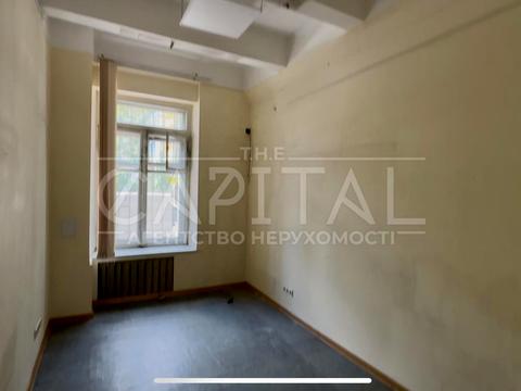 коммерческая по адресу Леси Украинки бульв., 34