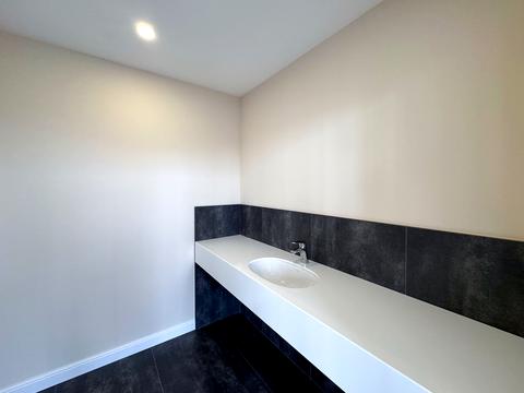 коммерческая по адресу Елены Телиги ул., 6