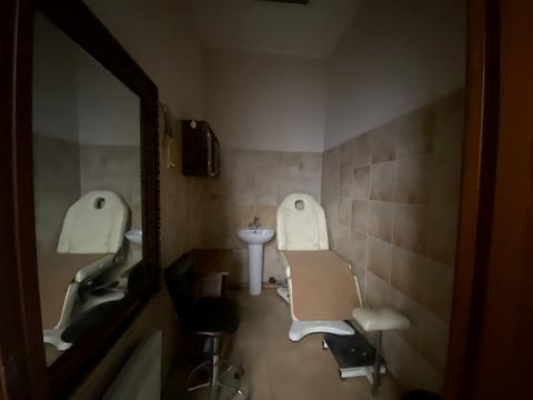 коммерческая по адресу Театральная пл., 3