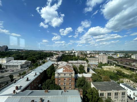 коммерческая по адресу Дмитрия Яворницкого просп. (Карла Маркса), 72