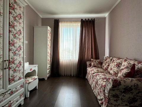 будинок за адресою Молодіжна