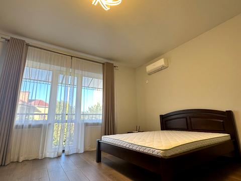 будинок за адресою Валерія Самофалова вул. (Каманіна)