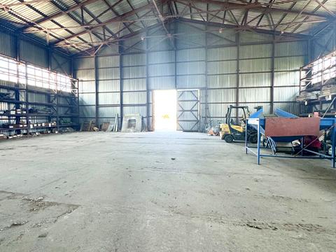 комерційна за адресою Центральна вул., 28