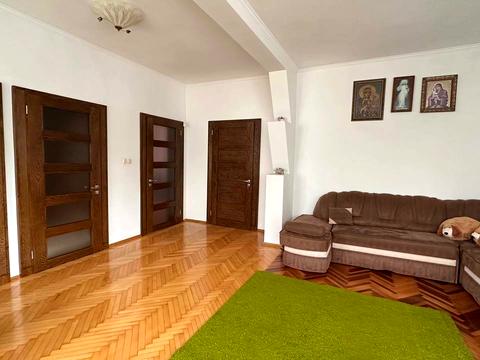 будинок за адресою Товарна вул., 7А