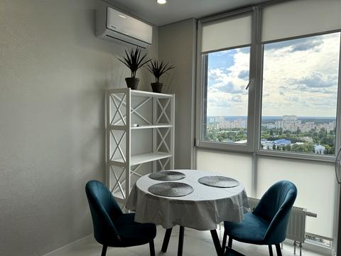 квартира за адресою Олега Мудрака вул. (Генерала Наумова), 1-Б